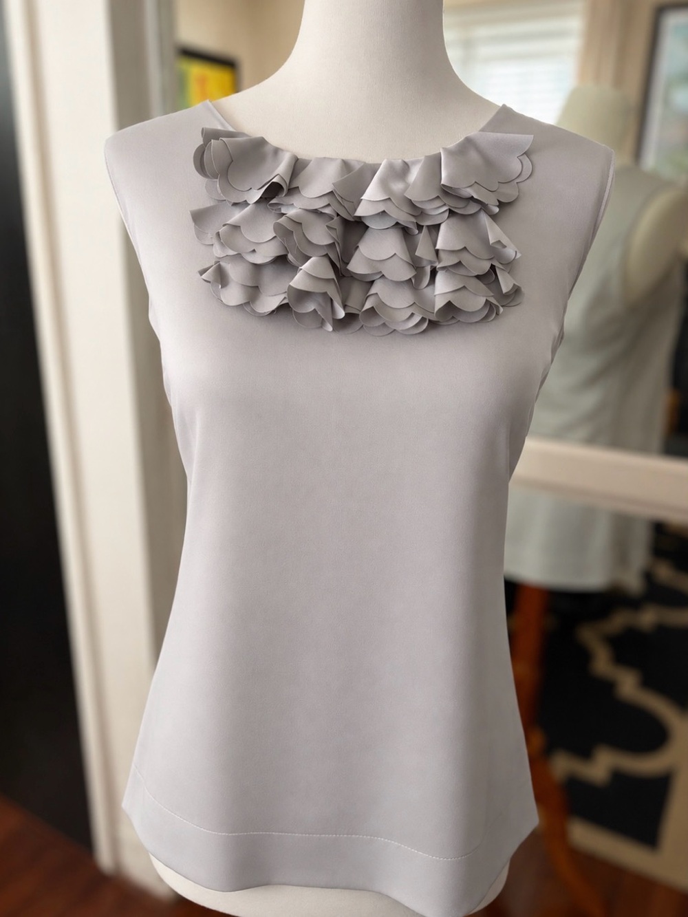 Halogen Dove Gray Ruffle Neck Sleeveless Blouse Top Size Medium